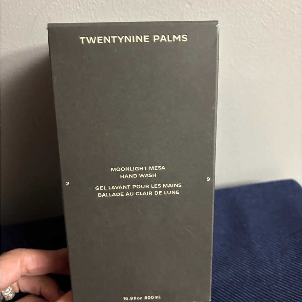 Twentynine Palms Body Wash Pinyon Poet NEW 16.9 Fl Oz Fragrant Made in USA